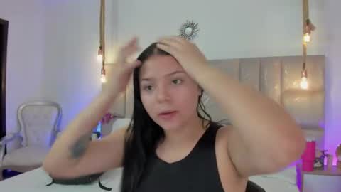 Snapshot of oriana_guzman chatting on July 19, 10:46 pm Miss Guzman online show from July 19, 10:46 pm