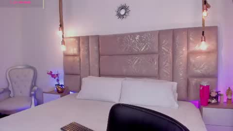Snapshot of oriana_guzman chatting on July 29, 11:58 pm Miss Guzman online show from July 29, 11:58 pm