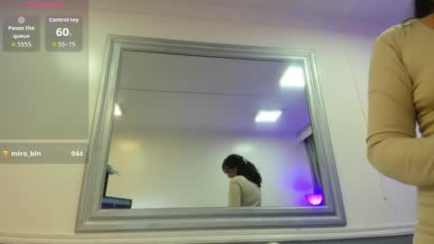 Snapshot of oriana_jhonson chatting on June 28, 12:55 pm Oriana online show from June 28, 12:55 pm