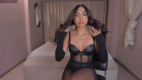 Oriana F online show from March 17, 7:39 pm