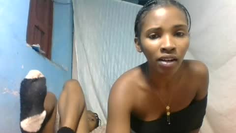 Snapshot of orianie064 chatting on June 29, 7:14 am orianie064 online show from June 29, 7:14 am