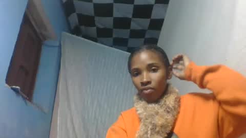 Snapshot of orianie064 chatting on June 29, 3:01 pm orianie064 online show from June 29, 3:01 pm