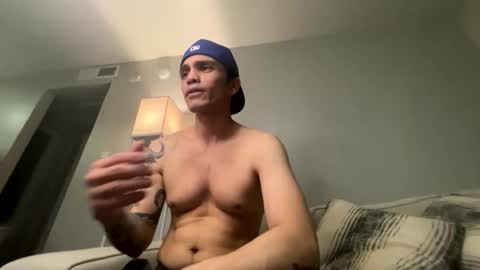 Snapshot of orlando702 chatting on October 27, 2:15 am orlando702 online show from October 27, 2:15 am