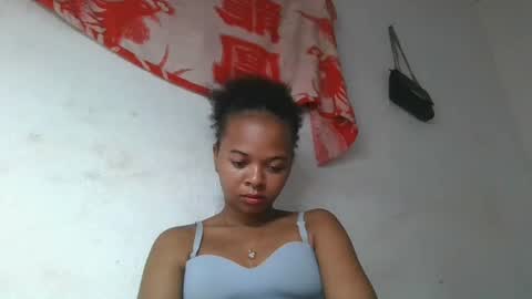 ornellahhh online show from November 2, 1:13 pm