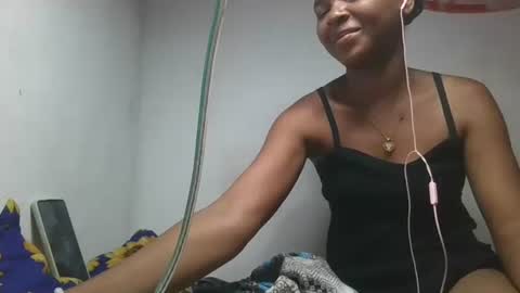 ornellahhh online show from November 10, 10:36 am