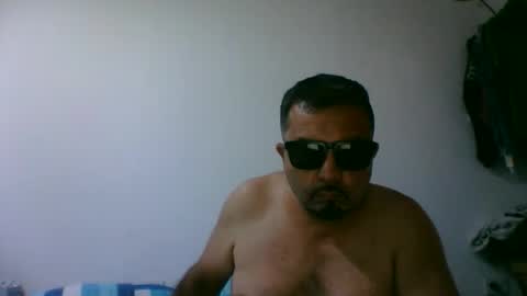 Snapshot of oscarjhe3512 chatting on May 10, 8:25 pm oscarjhe3512 online show from May 10, 8:25 pm