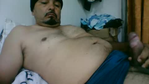 Snapshot of oscarjhe3512 chatting on May 23, 1:44 am oscarjhe3512 online show from May 23, 1:44 am