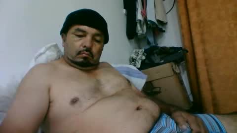 Snapshot of oscarjhe3512 chatting on June 6, 2:05 am oscarjhe3512 online show from June 6, 2:05 am
