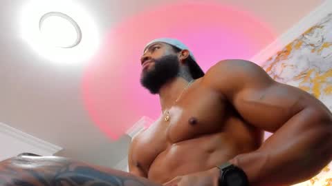 Snapshot of osher_cox chatting on February 11, 2:03 am osher_cox online show from February 11, 2:03 am