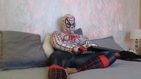 Snapshot of osher_cox chatting on November 1, 2:46 am osher_cox online show from November 1, 2:46 am