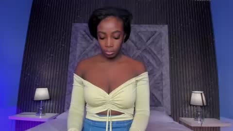 Snapshot of oshun_444 chatting on July 28, 11:39 am oshun_444 online show from July 28, 11:39 am