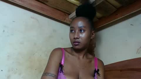 osinaa online show from April 24, 9:06 pm