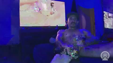 Snapshot of oskar562 chatting on October 8, 9:40 am oskar562 online show from October 8, 9:40 am