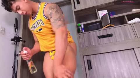 Snapshot of oskar_ford21 chatting on July 14, 12:57 am Oskar Ford NEW ACCOUNT online show from July 14, 12:57 am