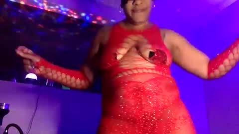 Snapshot of ososweet112 chatting on February 15, 4:53 am ososweet112 online show from February 15, 4:53 am