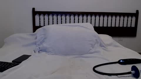 Snapshot of osotfsur chatting on November 14, 9:41 am OsoTFSur online show from November 14, 9:41 am