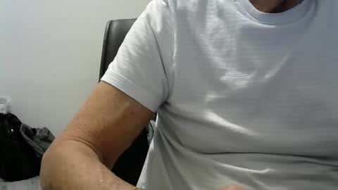 Ossi online show from March 14, 2:17 am