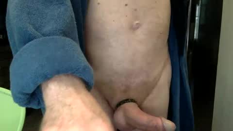 Snapshot of ottodick chatting on January 24, 8:23 am Otto online show from January 24, 8:23 am