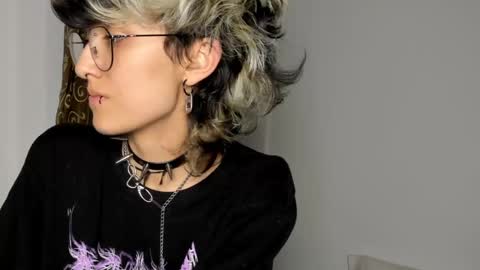 Snapshot of ottoyan_ chatting on December 21, 6:09 am Otto 3 online show from December 21, 6:09 am