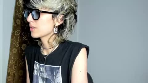 Snapshot of ottoyan_ chatting on December 28, 7:00 am Otto 3 online show from December 28, 7:00 am