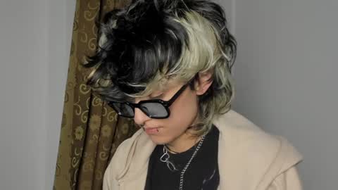 Snapshot of ottoyan_ chatting on December 29, 6:35 am Otto 3 online show from December 29, 6:35 am