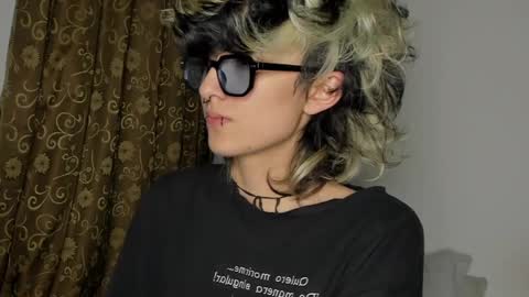 Snapshot of ottoyan_ chatting on January 14, 4:15 am Otto 3 online show from January 14, 4:15 am