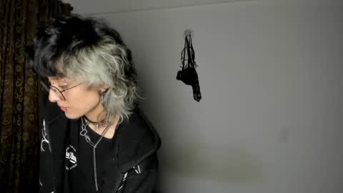 Snapshot of ottoyan_ chatting on February 21, 6:07 am Otto 3 online show from February 21, 6:07 am