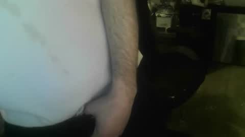 Snapshot of ouinnybis195625 chatting on January 27, 8:29 am ouinnybis195625 online show from January 27, 8:29 am