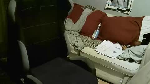 Snapshot of ouinnybis195625 chatting on October 20, 11:10 am ouinnybis195625 online show from October 20, 11:10 am