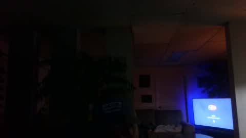 Snapshot of ouiostie chatting on December 19, 12:34 pm Vraiment la online show from December 19, 12:34 pm