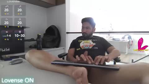 outdoornakedguy11_007 online show from March 11, 4:18 am