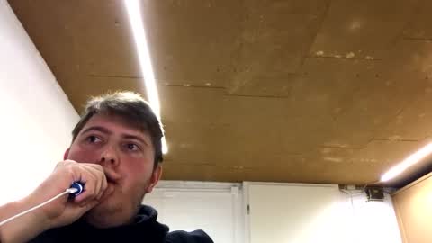 outflayd online show from December 4, 11:13 pm