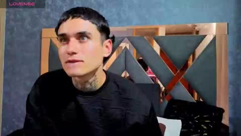 Snapshot of owen_desmond chatting on September 26, 2:37 am owen desmond online show from September 26, 2:37 am