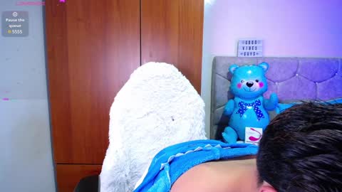 Owen  Independent model  online show from January 18, 7:07 am