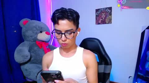 Owen  Independent model  online show from June 7, 10:19 am