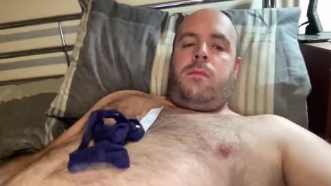 Snapshot of owenfn2 chatting on November 6, 7:31 am Owen2022 online show from November 6, 7:31 am