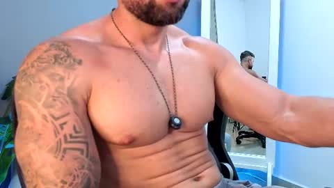 Snapshot of owenmaximus814 chatting on June 12, 7:24 pm Maximus Owen online show from June 12, 7:24 pm