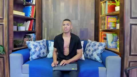 Snapshot of owenpierce1 chatting on September 19, 11:22 am Owen online show from September 19, 11:22 am
