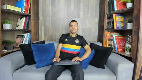 Snapshot of owenpierce1 chatting on October 8, 12:03 pm Owen online show from October 8, 12:03 pm