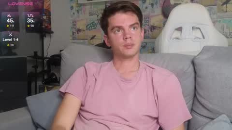 Snapshot of oxmikexo chatting on November 22, 11:42 am Mike online show from November 22, 11:42 am