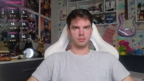 Snapshot of oxmikexo chatting on January 14, 12:55 pm Mike online show from January 14, 12:55 pm