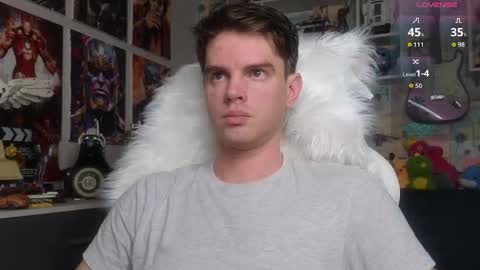 Snapshot of oxmikexo chatting on February 25, 12:15 pm Mike online show from February 25, 12:15 pm