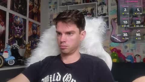 Snapshot of oxmikexo chatting on February 28, 2:18 pm Mike online show from February 28, 2:18 pm