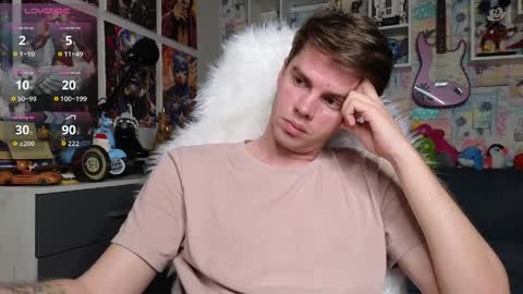 Snapshot of oxmikexo chatting on March 27, 3:23 pm Mike online show from March 27, 3:23 pm