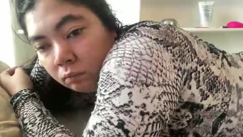 Snapshot of oxovickyoxo chatting on November 12, 3:23 pm oxovickyoxo online show from November 12, 3:23 pm