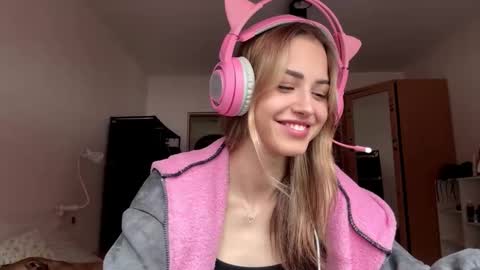 Snapshot of ozellagranville chatting on February 5, 9:14 am Eva online show from February 5, 9:14 am