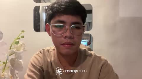 Snapshot of p1noytwink_ chatting on September 26, 10:47 pm Terrence online show from September 26, 10:47 pm