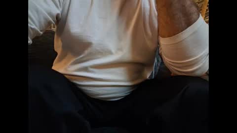 Snapshot of p326032 chatting on November 11, 11:38 pm p326032 online show from November 11, 11:38 pm