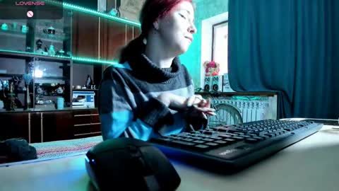 Ella online show from March 3, 1:31 pm