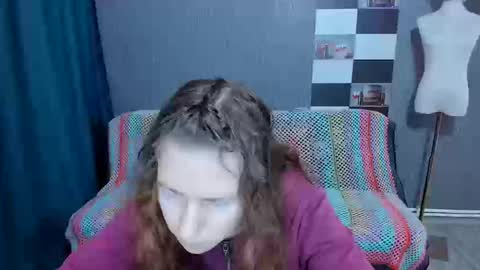 Ella online show from February 4, 7:58 am